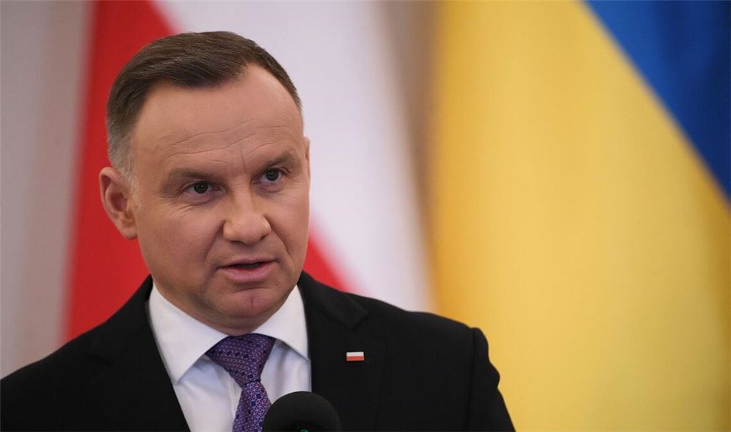 Der polnische Präsident Andrzej Duda unterzeichnete das umstrittene Gesetz am Montag.