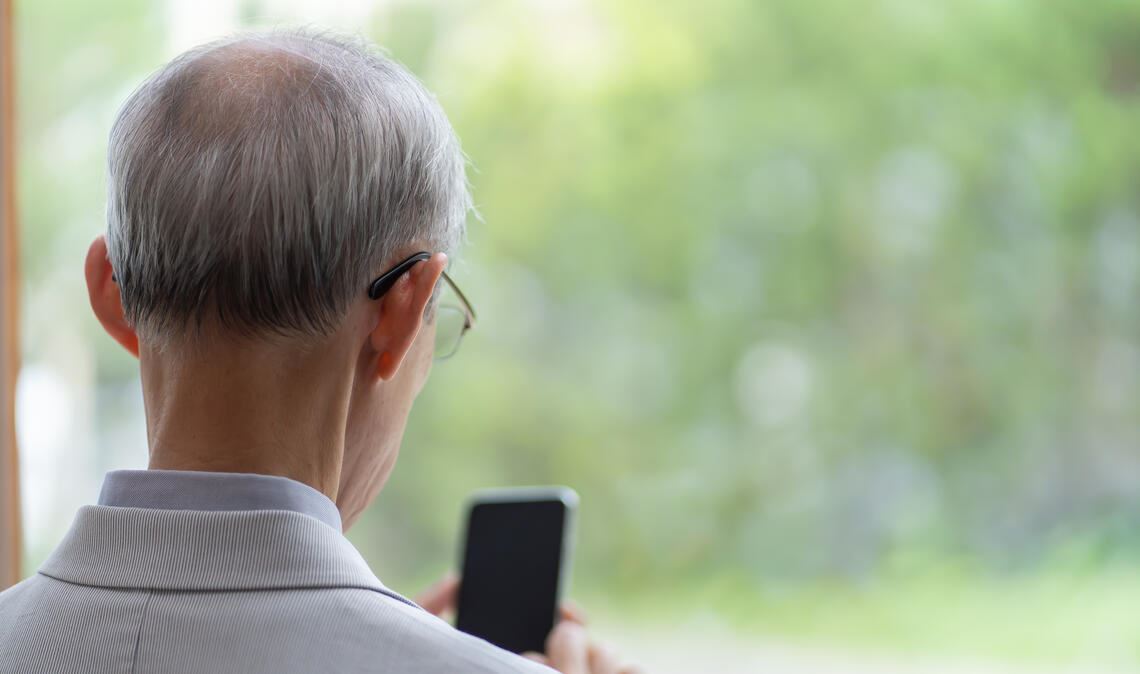 Schlag gegen gut organisierte Telefonbande Der psychische Druck, den Täter bei den Geschädigten aufbauen, ist so groß, dass Geld und Wertsachen im Wert von fünf Millionen Euro ausgehändigt wurden.Foto: Adobe Stock/ponta1414