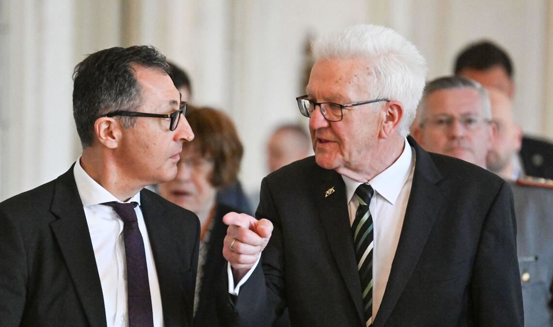 Der scheidende und der (vermutlich) neue Ministerpräsident: Kretschmann und Özdemir