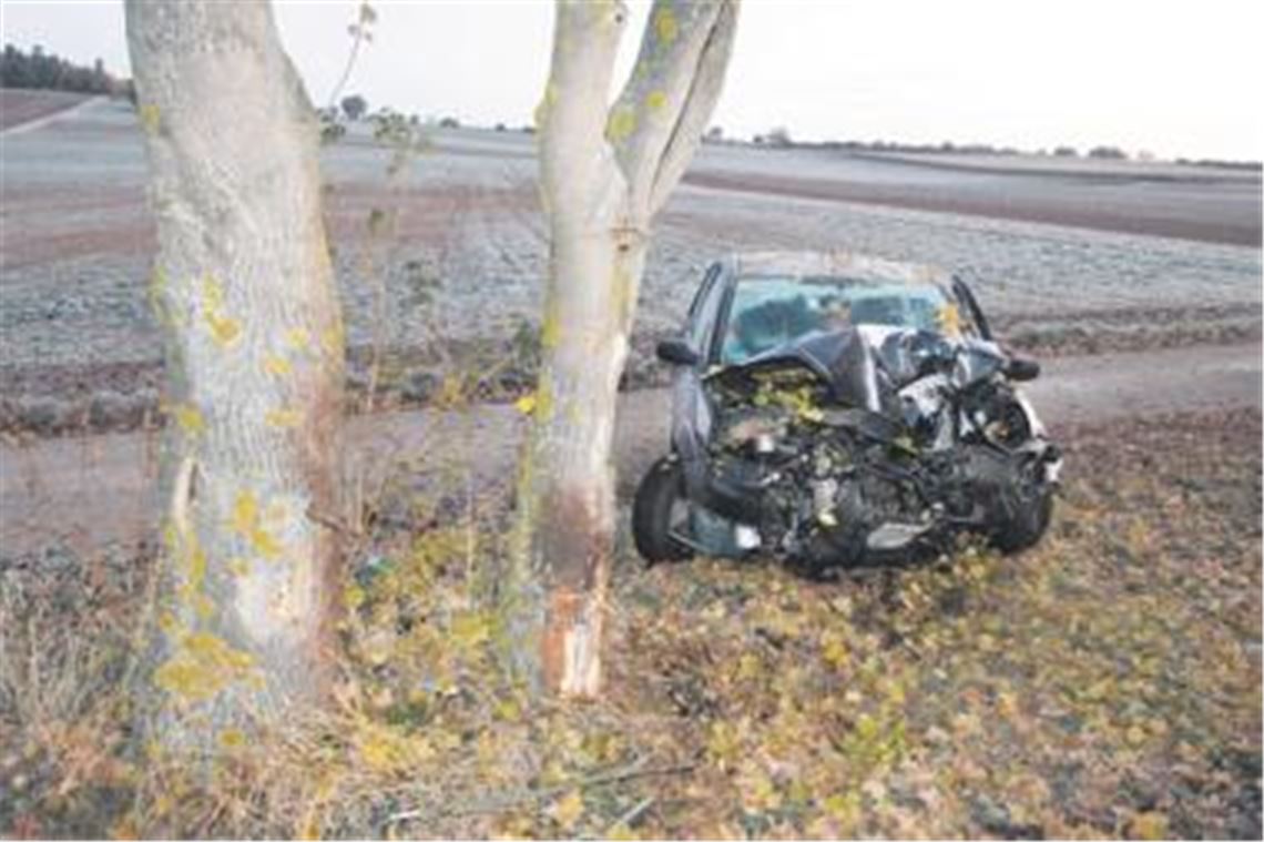 Der total zerstörte Ford.
Foto: Tilo Keller