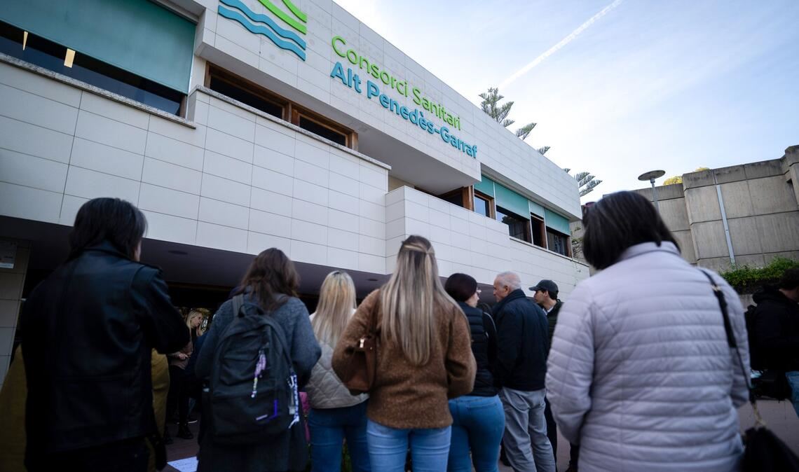 Der ungewöhnliche Fall spaltet Spanien. Vor dem Krankenhaus wurde protestiert.