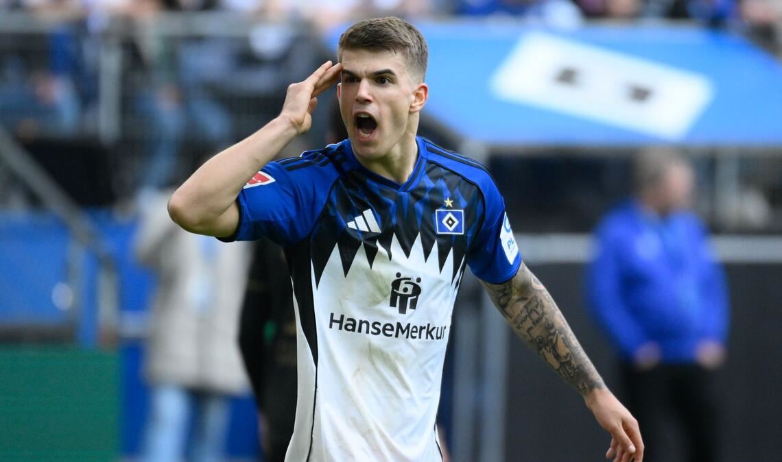 Der verletzte Luka Vuskovic fehlt dem HSV im Abstiegskampf sehr. (Archivbild)