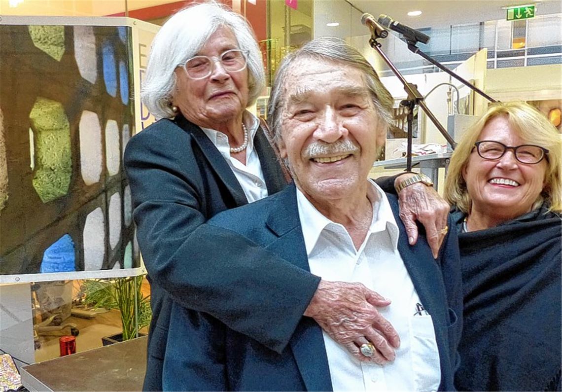 Designer Hans Theo Baumann mit seiner Frau Luise und Tochter Luis Lenz.