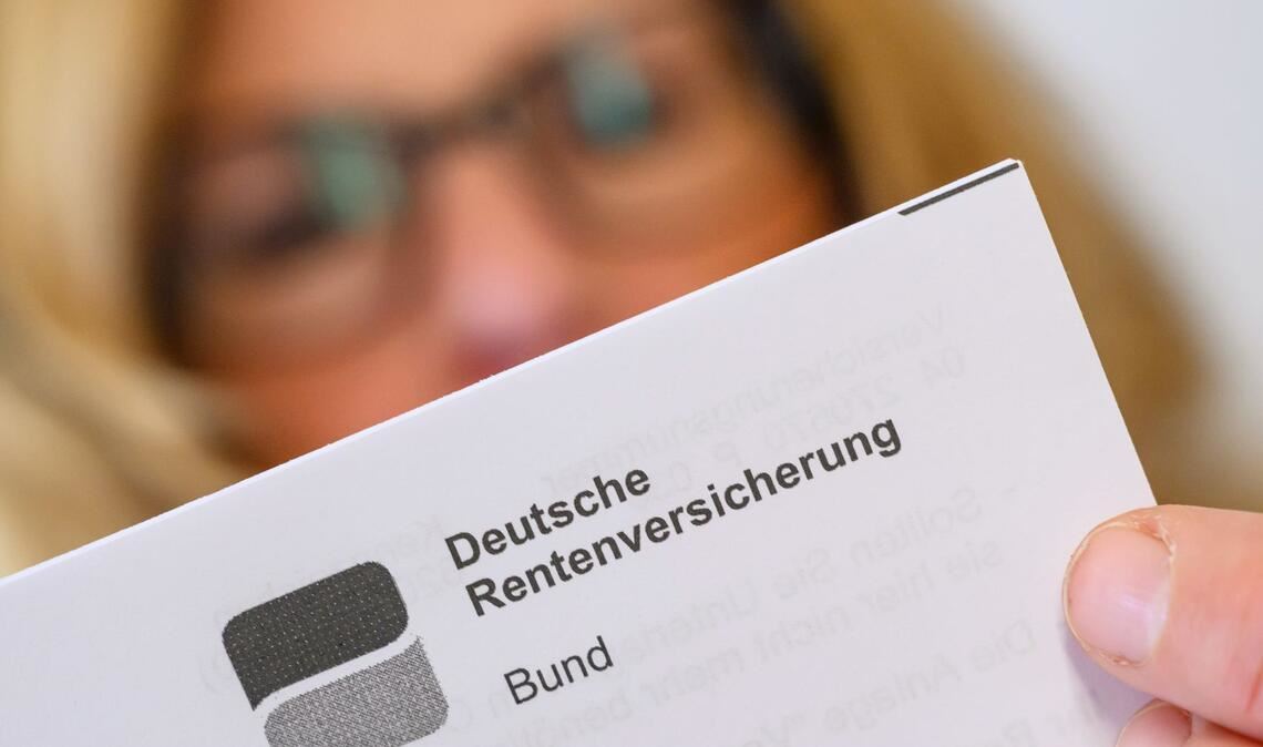 Deutsche gingen 2024 im Durchschnitt mit 64,7 Jahren in Rente.