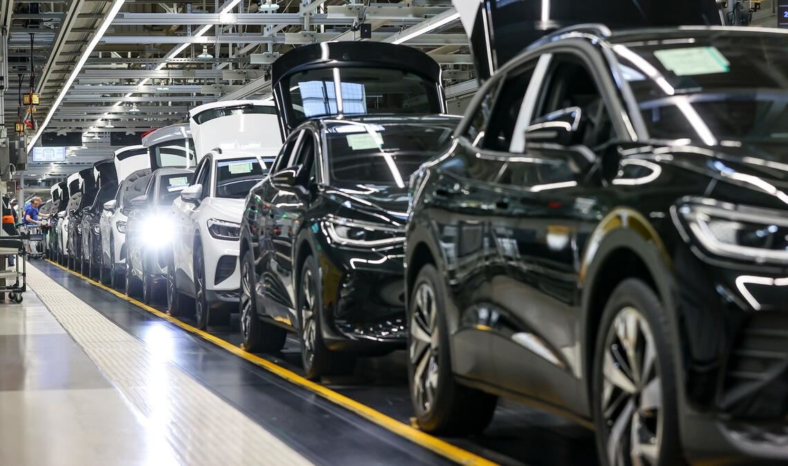 Schleichender Rückgang: Deutschlands Weltmarktanteile sinken Deutschlands Autobranche steht unter Druck - etwa beim Wandel zur E-Mobilität. (Archivbild