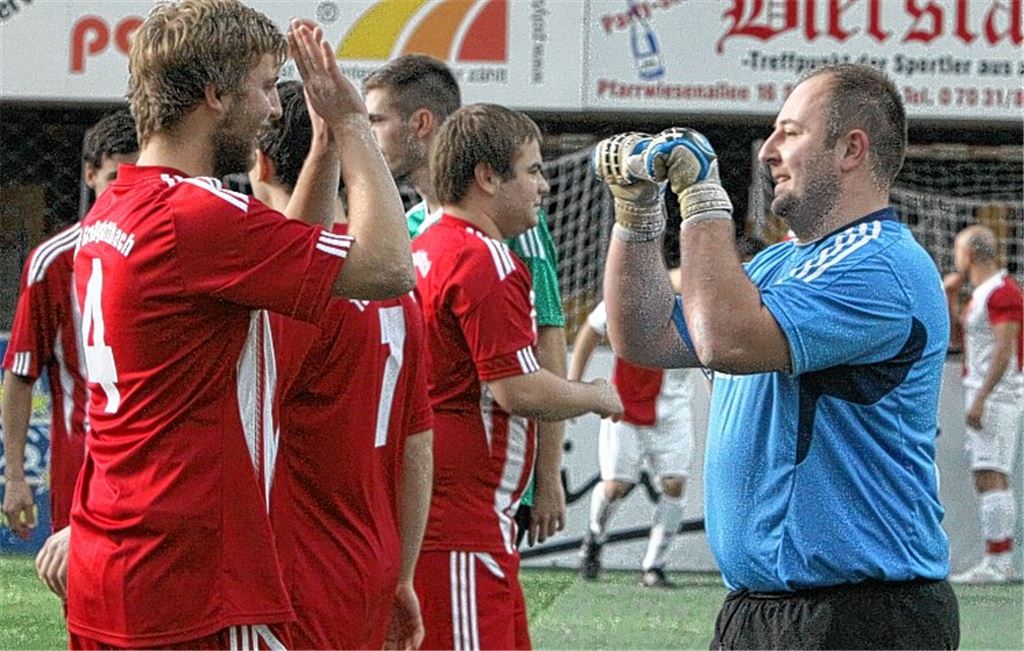 Dezember 2012: Der TSV Großglattbach zieht im Sindelfinger Glaspalast in die K.o.-Runde des Vorturniers ein, ohne ein einziges Gruppenspiel gewonnen zu haben. Dort allerdings ist Schluss.