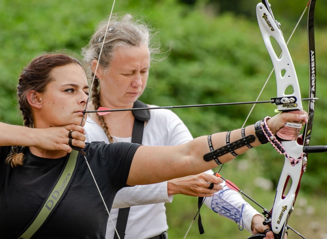 Diana Single gilt als fokussierte, wettkampforientierte Bogenschützin. Doch in letzter Zeit war wegen der Corona-Pandemie das sportliche Kräftemessen mit anderen nicht möglich gewesen. Das hat auch die Motivation der 33-Jährigen aus Mühlacker negativ beeinflusst. Foto: Archiv