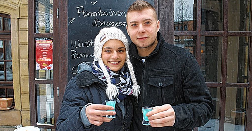 Diana Single und Daniele Magazzu freuen sich auf die Party, die am heutigen Freitagabend um 19.30 Uhr im Biergarten der „Kloinen Kelter“ in Mühlacker beginnt.