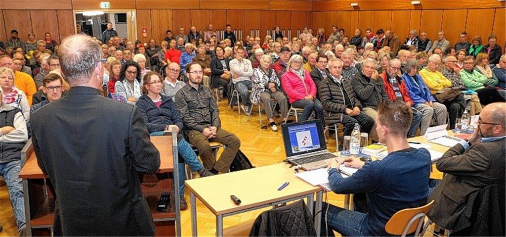 Bürger diskutieren mit Rathausspitze