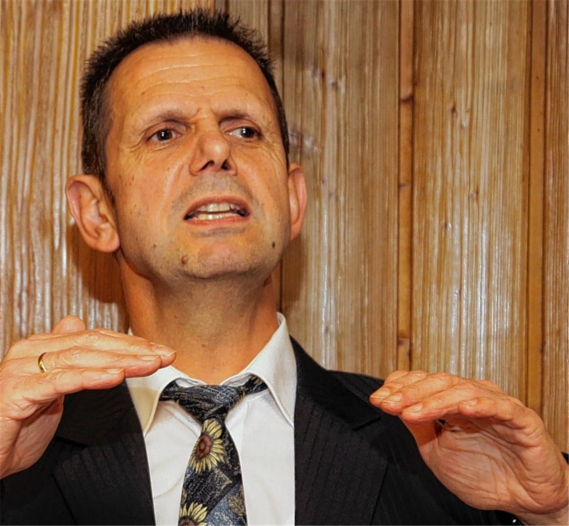 „Dicke Bretter bohren“: Bernd Kölmel malt ein düsteres Bild des „Molochs Brüssel“..