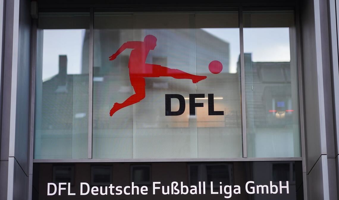 Die 36 Profivereine der DFL entscheiden über den geplanten Einstieg eines Investors.