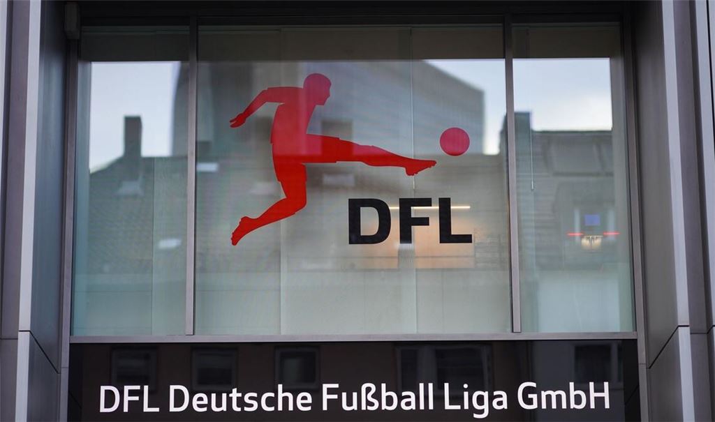 Die 36 Profivereine der DFL entscheiden über den geplanten Einstieg eines Investors.
