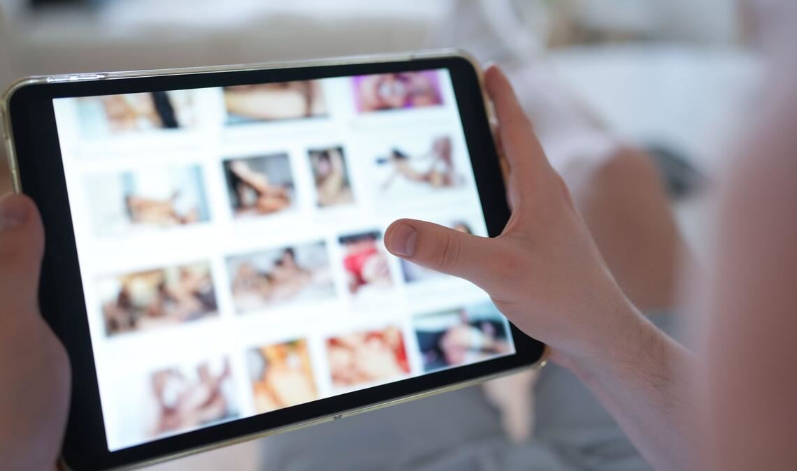 Die Abgeordneten wollen Opfer digitaler Gewalt schützen. (Symbolbild)