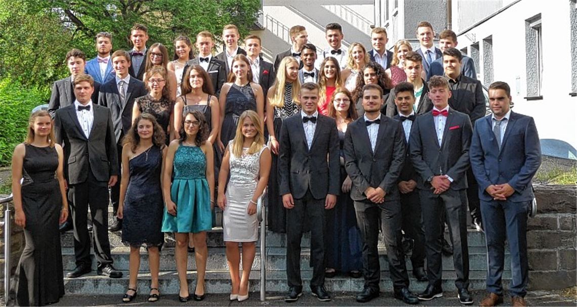 Abiturienten bedanken sich bei Lehrern