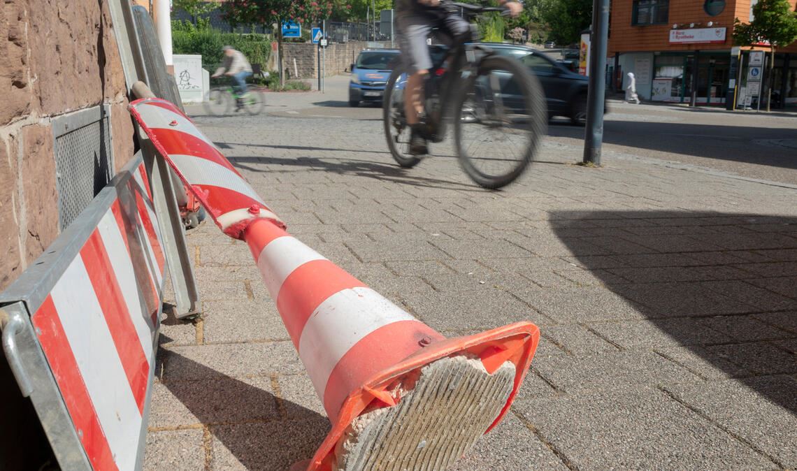 Die Absperrungen liegen schon bereit. Foto: Fotomoment