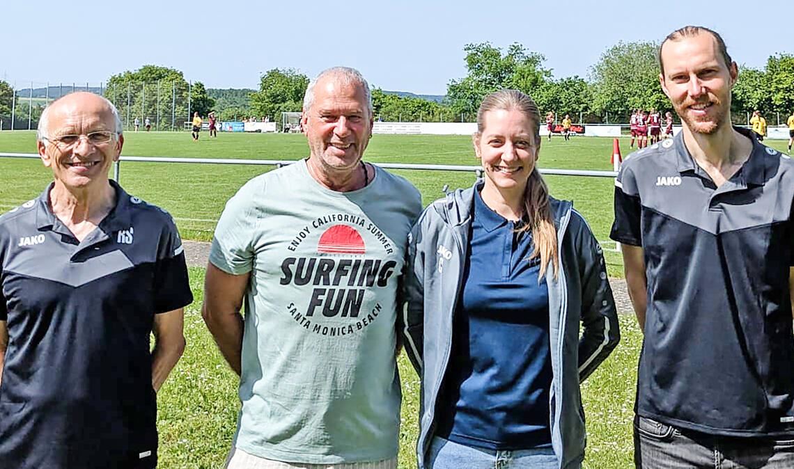 Die Abteilungsleiter Reinhold Schimpgen (li.) und Jannik Ahner (re.) freuen sich auf Michael Wein und Cinja Lehmann. Foto: privat