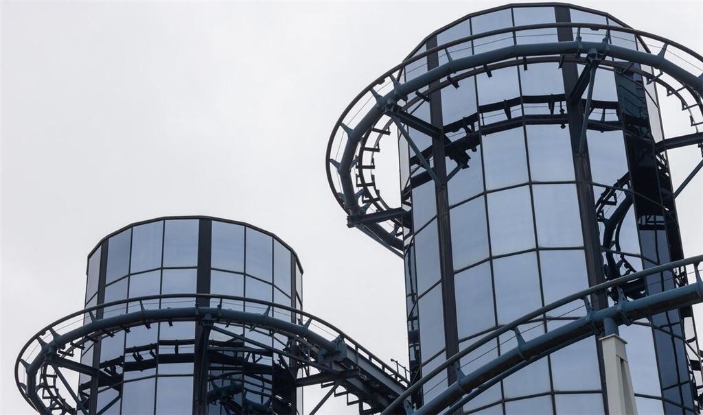 Die Achterbahn Euro-Mir ist im Europa-Park zu sehen.
