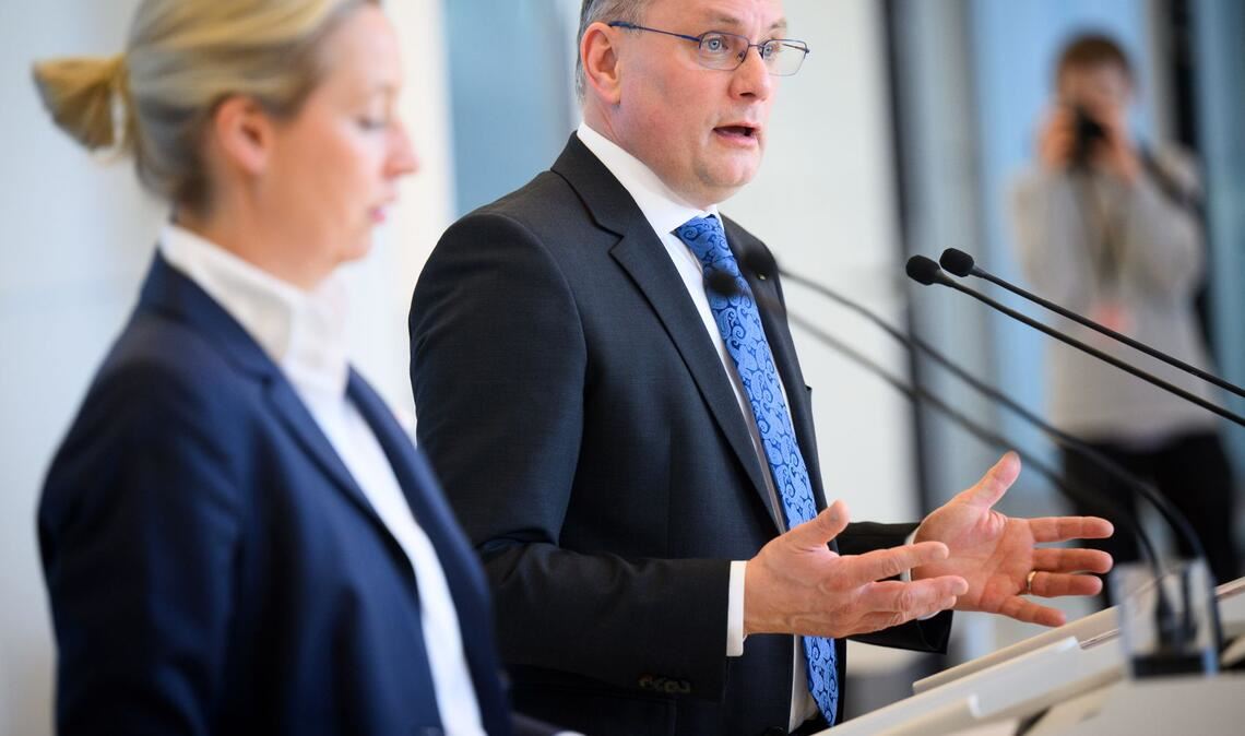 Die AfD-Fraktionsspitze um Alice Weidel und Tino Chrupalla hatte einen Ausschluss Wenzels beantragt.