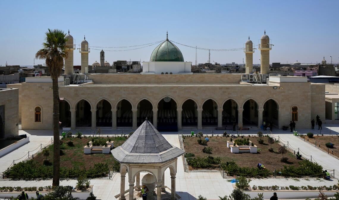 Vom IS zerstörte Moschee in Mossul wiedereröffnet Die Al-Nuri-Moschee vor dem Besuch des irakischen Regierungschefs.