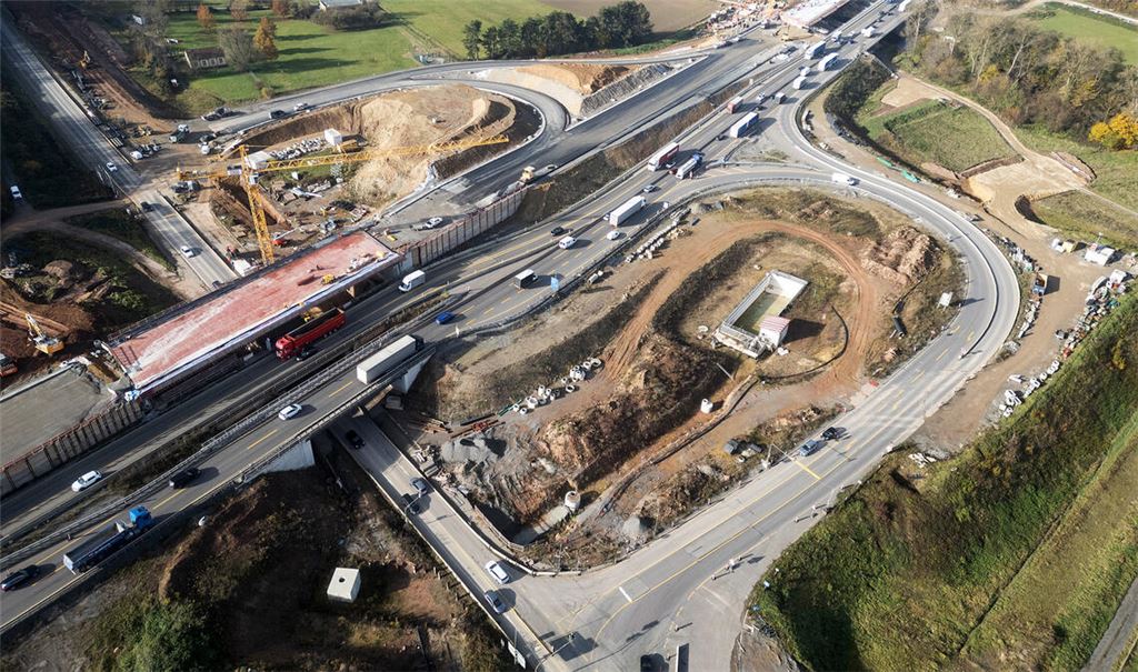 Die Anschlussstelle Pforzheim-Ost ist seit Jahren eine Großbaustelle. Foto: Fotomoment