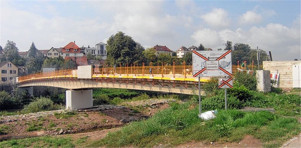 Die Arbeiten am Waldensersteg sind weit fortgeschritten. Die Brücke zwischen Mühlacker und Dürrmenz wird für rund 250000 Euro saniert.