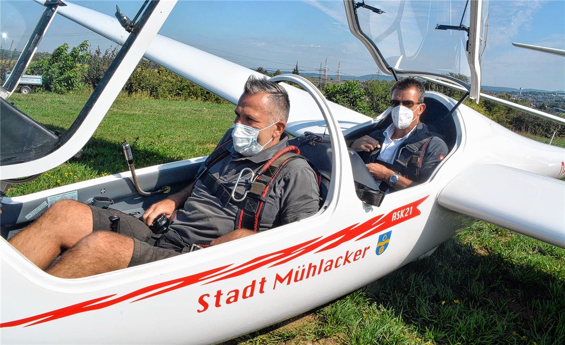 Die Ausbildungsflüge werden mit Maske absolviert. Nicht die einzige Konsequenz, die die Pandemie für den Flugsportclub Mühlacker hat.Stahlfeld