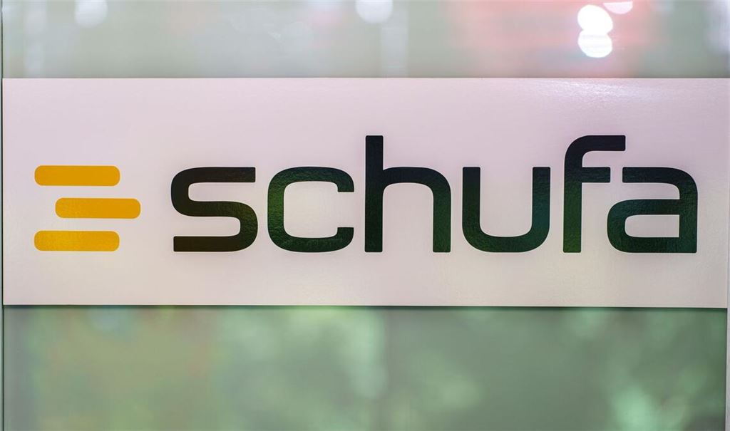 Die Auskunftei will das "Blackbox"-Image loswerden. (Archivbild)