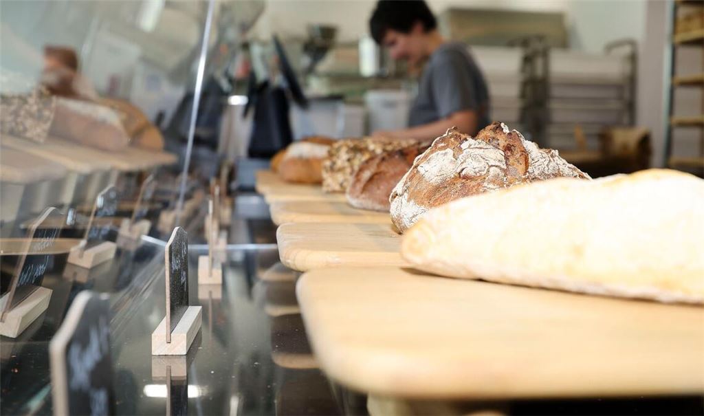 Die Bäckerei backt nur Sauerteigbrote.