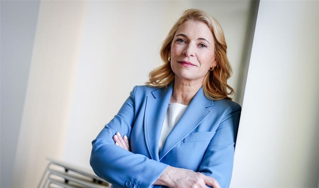 Die Bahnchefin wirbt um Geduld für die grundlegende Sanierung der Schiene. (Archivbild)