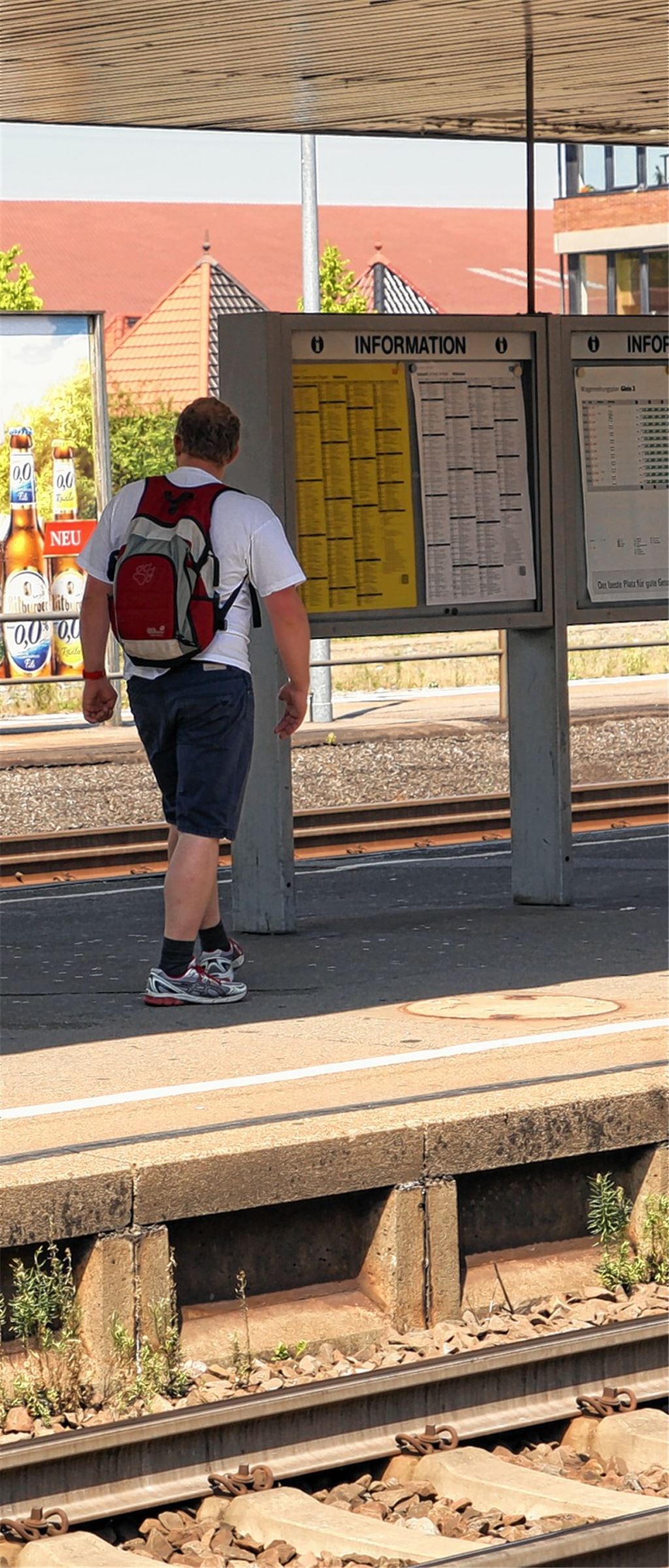 Die Bahnsteige am Mühlacker Bahnhof müssen angepasst werden. Foto: Sadler