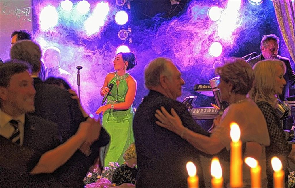 Die Band DaCapo lockert den Festakt 25 Jahre Golfclub Pforzheim musikalisch auf. Foto: Ehmann