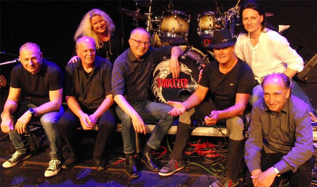 Die Band „Squeezed“ tritt beim X-mas-Rock in der Erlentalhalle auf. Foto: privat