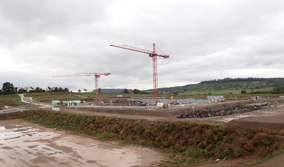 Die Baustelle für das Seniorenzentrum neben dem zentralen Quartiersplatz. Foto: privat