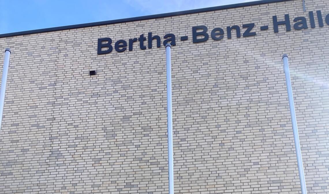 Die Bertha-Benz-Halle, Heimspielstätte der beiden Pforzheimer Herren-Drittligamannschaften, ist offiziell Stützpunkt. Foto: oda