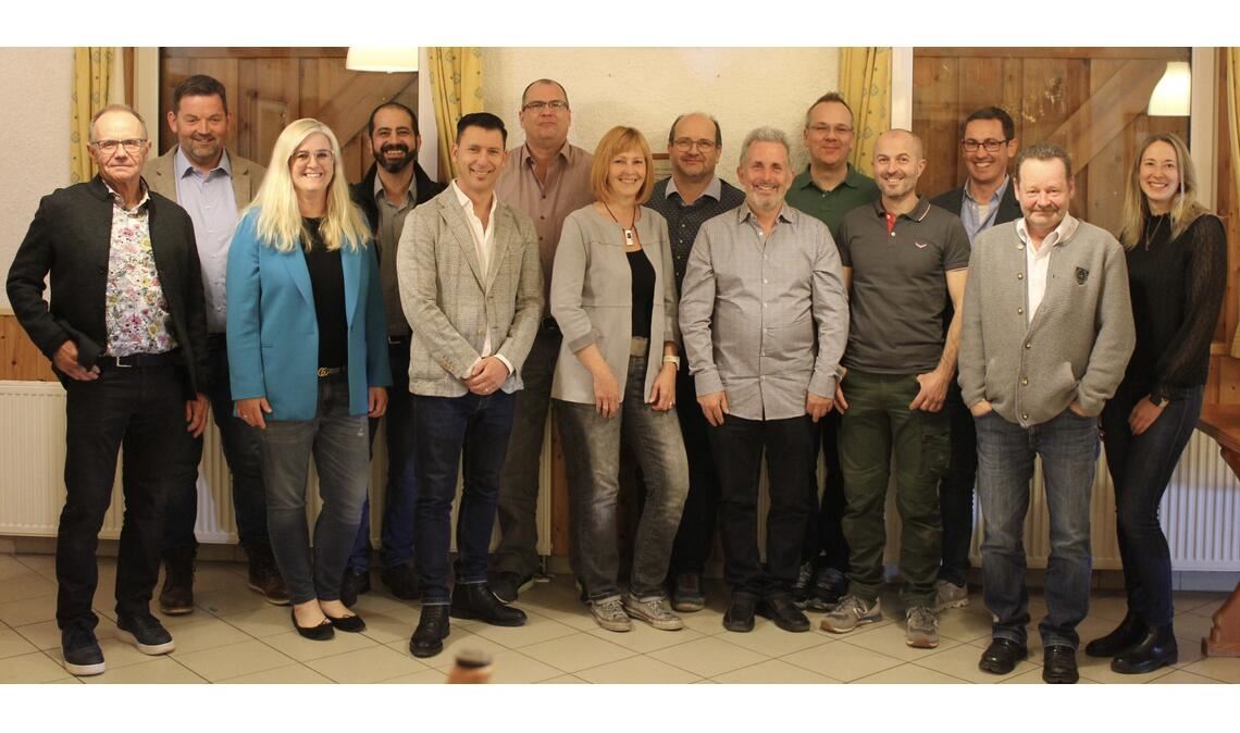 Die Bewerberinnen und Bewerber der Unabhängigen Bürger-Liste in Illingen. Foto: privat