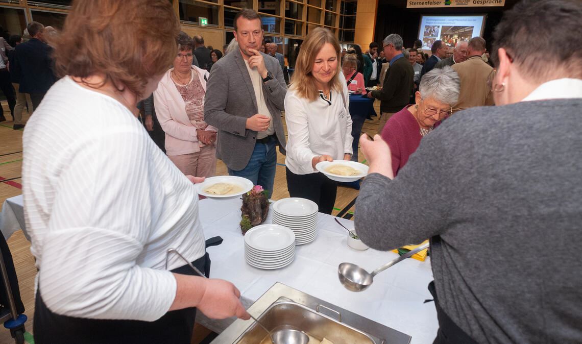 Die Bewirtung der Landfrauen gehört unverzichtbar zum Erfolgsformat.