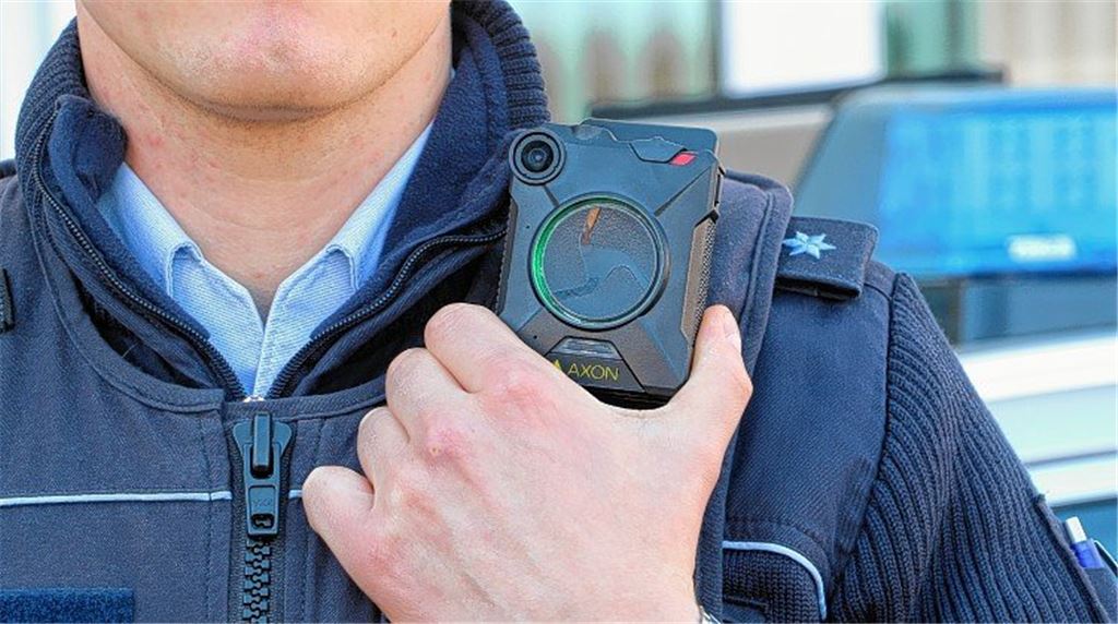 Schulterkamera soll Polizisten schützen