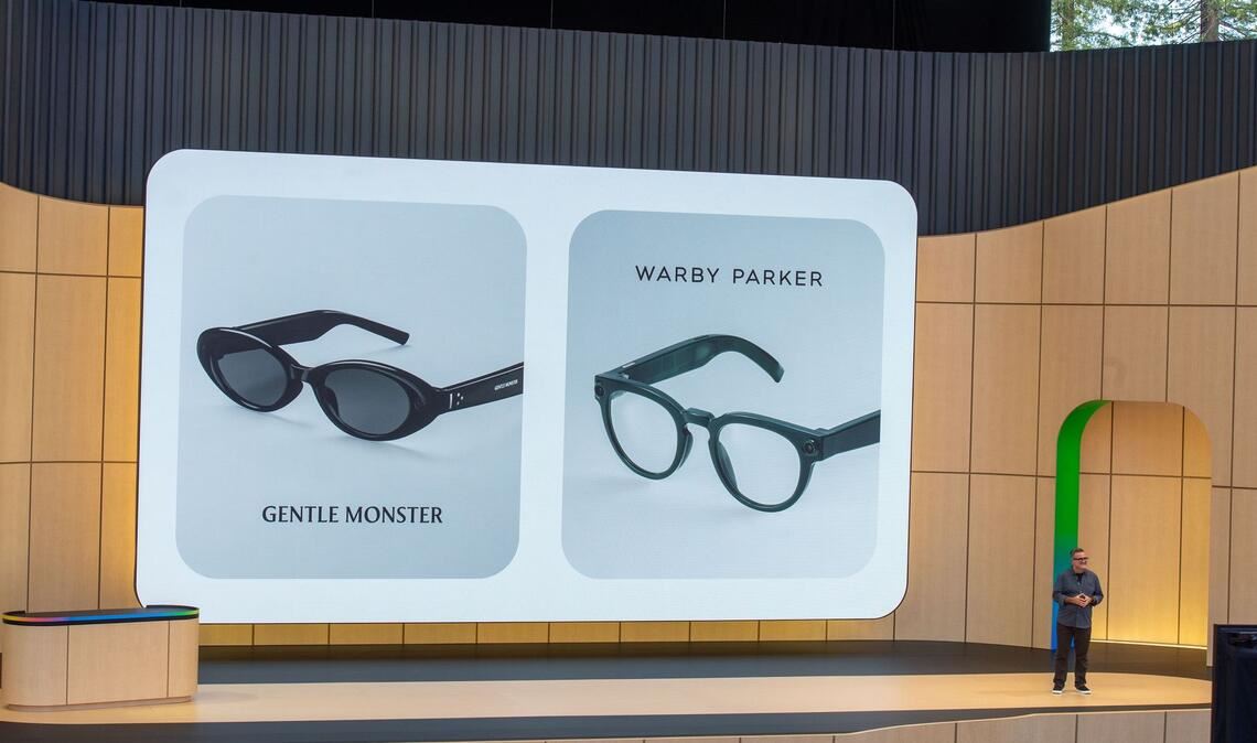 Die Brillen haben Kameras und Lautsprecher für die Kommunikation mit Googles KI-Software Gemini.
