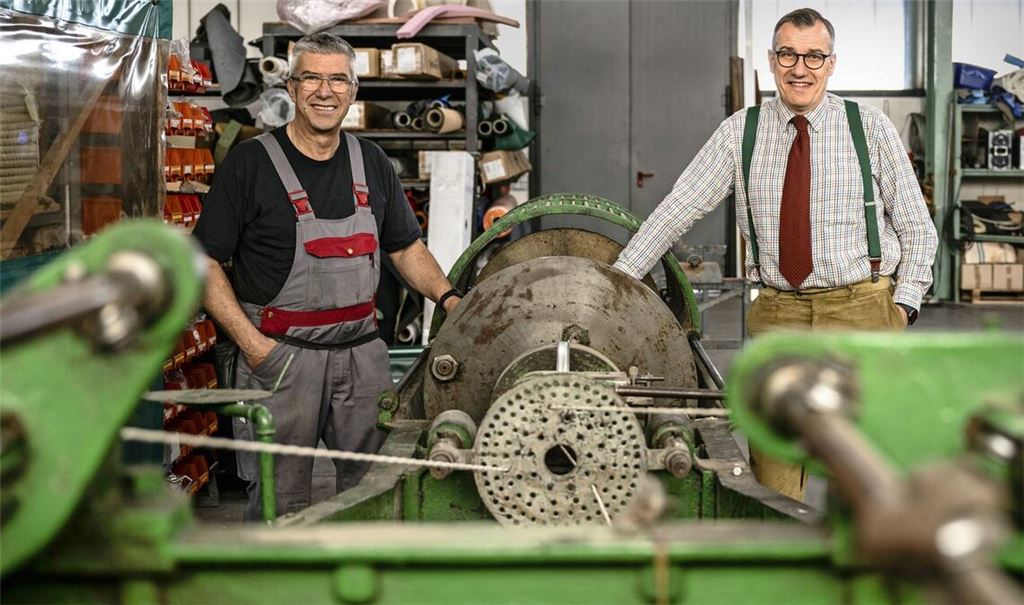 Die Brüder Christoph und Thomas Freßle (rechts) in ihrer Seilerei
