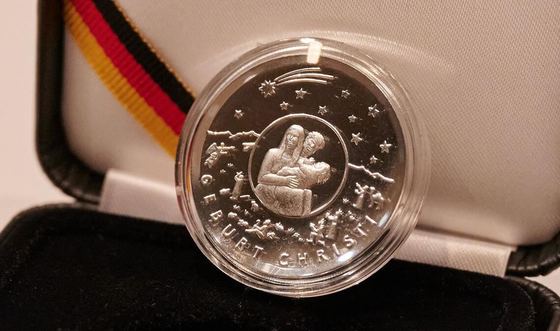 Die Bundesregierung gibt regelmäßig neue Sammlermünzen aus. (Archivbild)