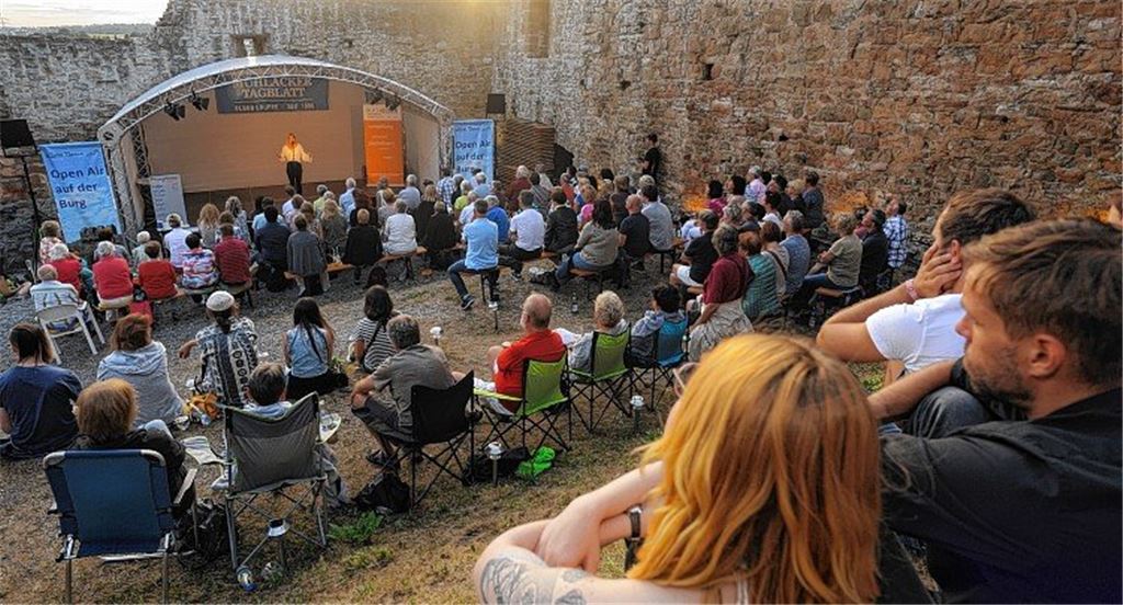 Poeten messen sich in historischem Gemäuer