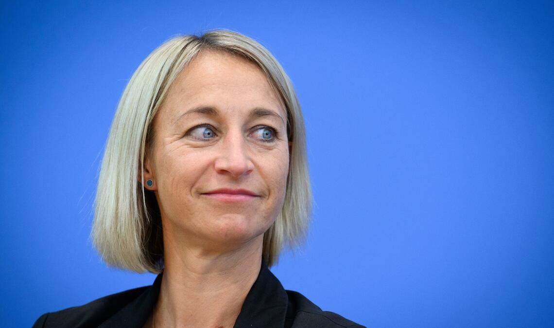 Die Co-Vorsitzende der Kommission, Nadine Schön, sieht zunächst einmal kein Regulierungsdefizit. (Archivbild)