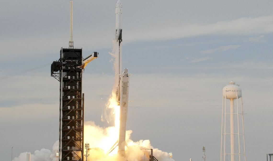 Die Crew startete am Sonntag vom Weltraumbahnhof Cape Canaveral im US-Bundesstaat Florida.