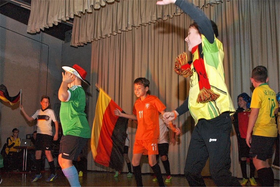 Die D-Jugend tanzt ins Achtelfinale.