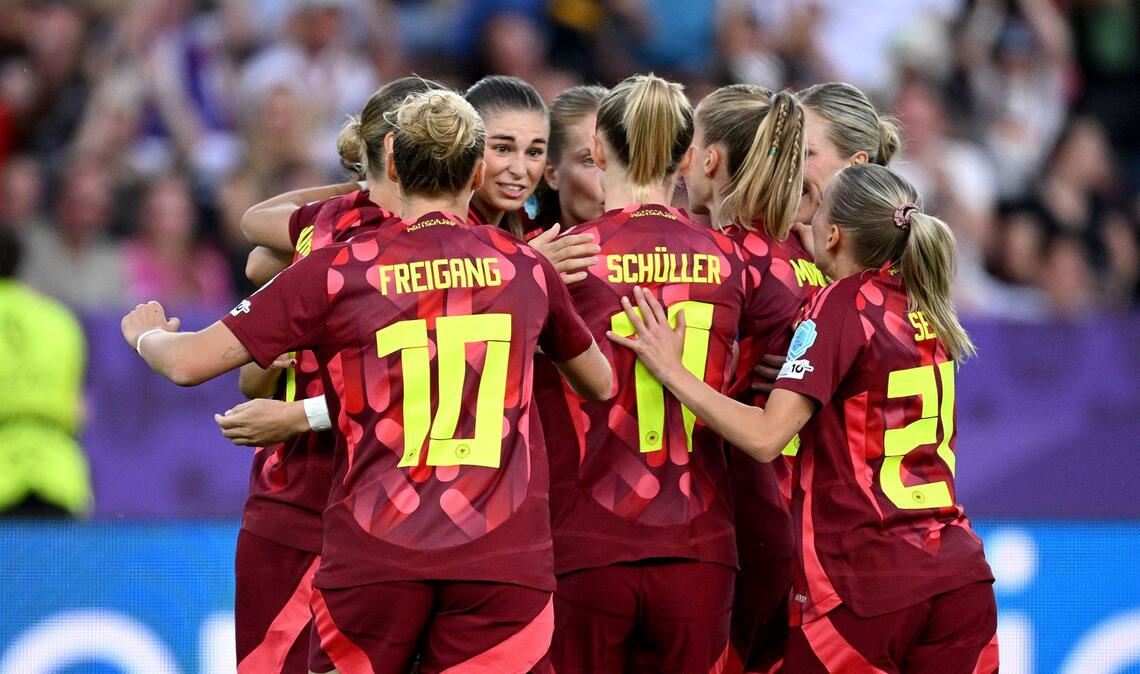 Die DFB-Frauen wollen bei der EM den Titel holen.