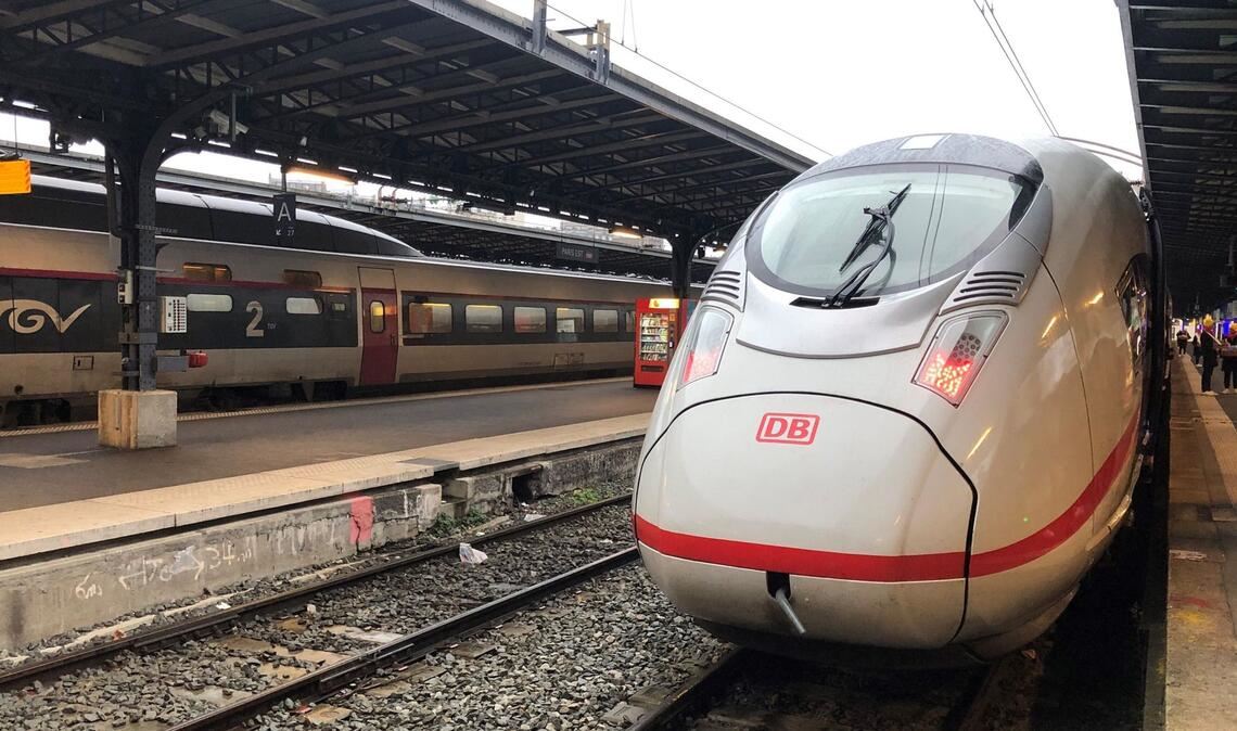 Die Deutsche Bahn wirbt gerne mit Direktverbindungen in ausgesuchte Städte im Ausland. Die EU will nun dafür sorgen, dass das Buchen der Tickets auf allen Strecken vereinfacht wird.