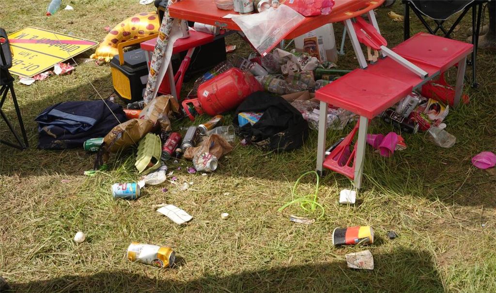 Die Deutsche Umwelthilfe kritisiert große Musikfestivals für ihr Müllmanagement.
