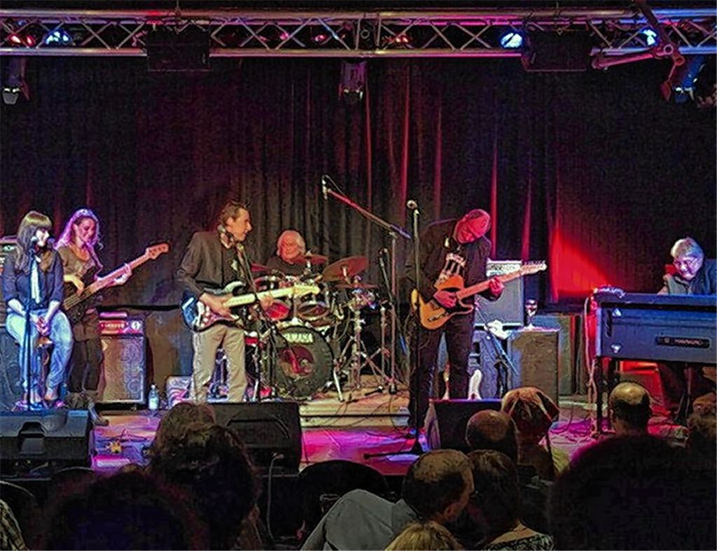 Die Dust & Diesel Bluesband.