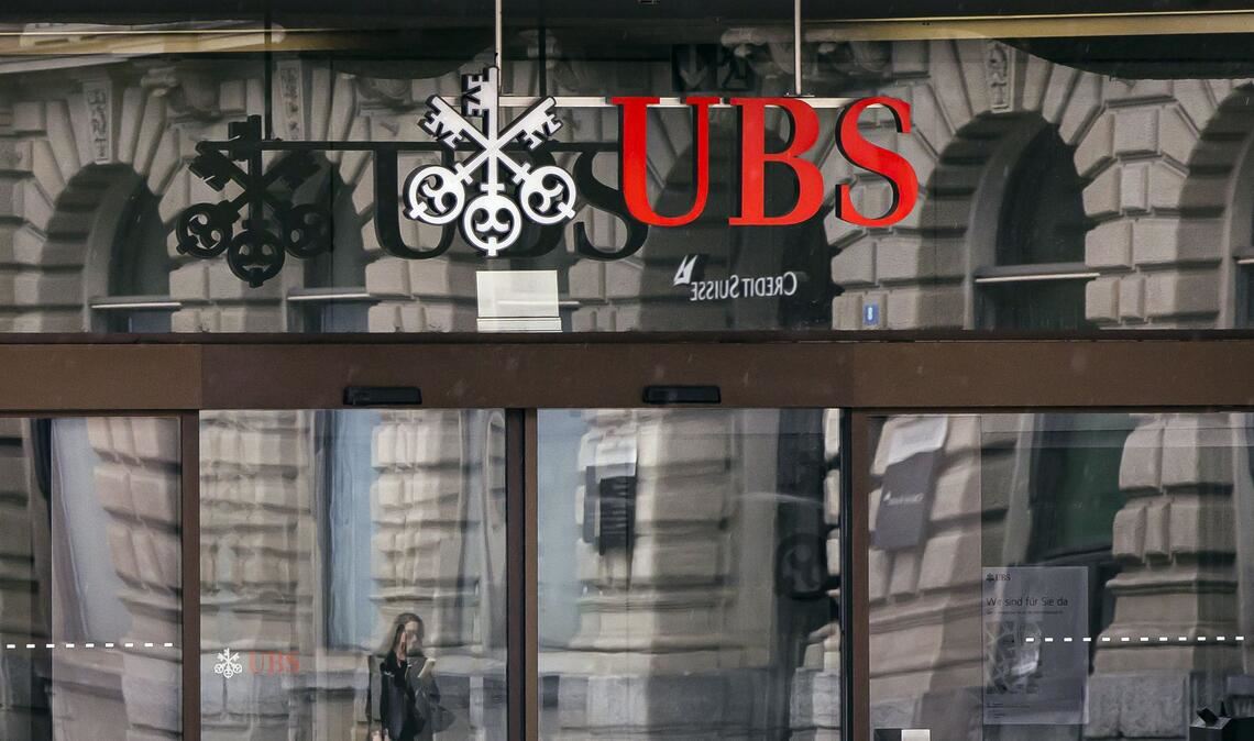 Die EU-Kommission sieht keine Bedenken bei der Übernahme von Credite Suisse durch UBS.