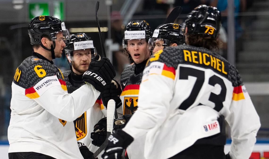Die Eishockey-Nationalmannschaft freut sich über den zweiten Erfolg bei der Eishockey-WM.
